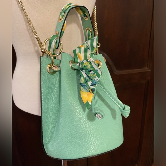 Amarea Handmade bucket bag - Picture 3 of 8